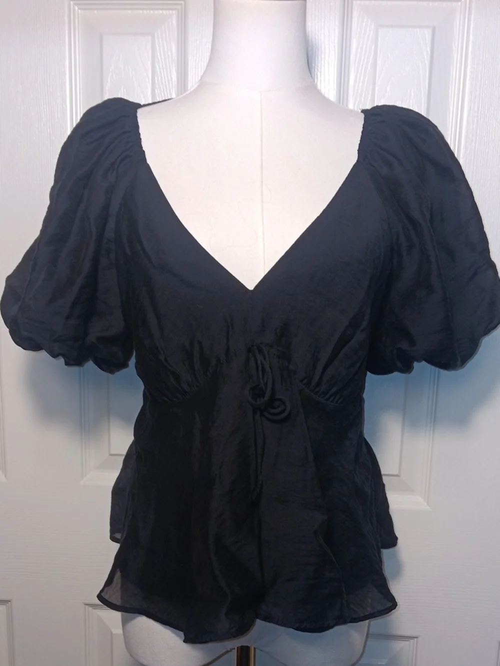Abercrombie & Fitch Black V-Neck Puff Sleeve Tie Front Peplum Blouse